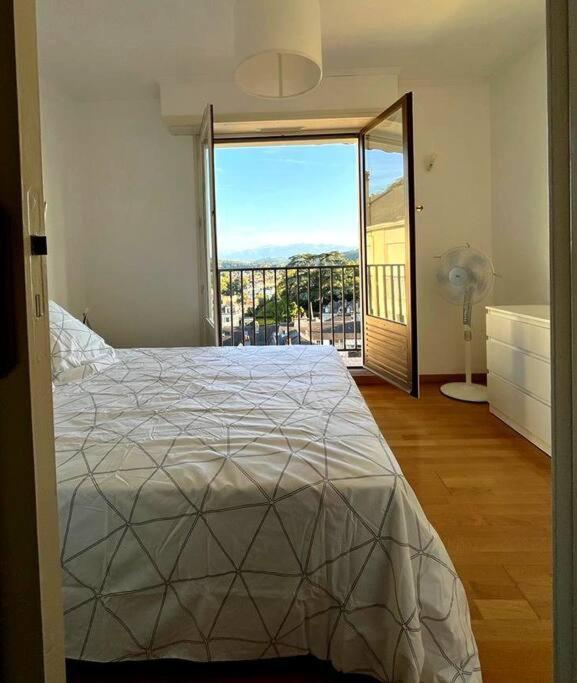 Centre Vue Sur Les Pyrenees Pour 2 Nuits Au Minimum Apartment